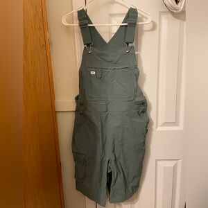 Duluth Trading Co Short Overalls color Green in a size medium. New without tags.
